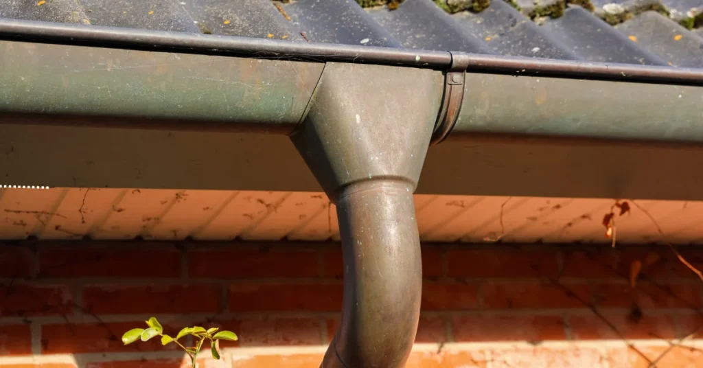 Common Gutter Problems in Cleveland Homes During Spring
